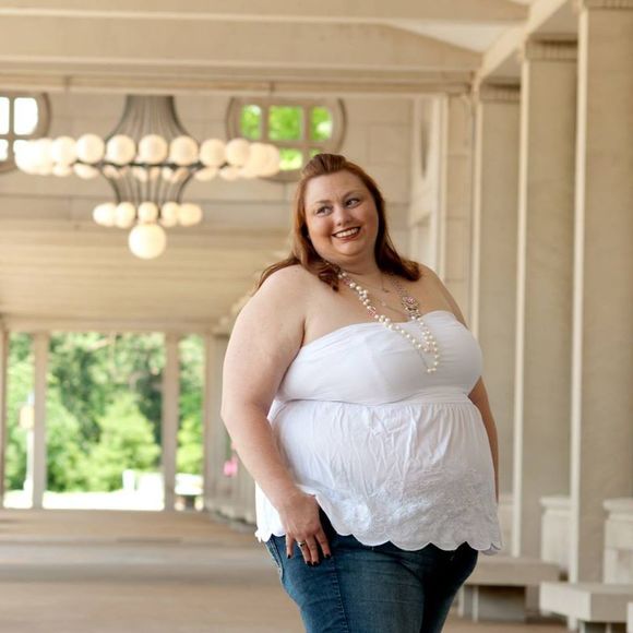 Meet your Posher, Katherine - Picture 1 of 1